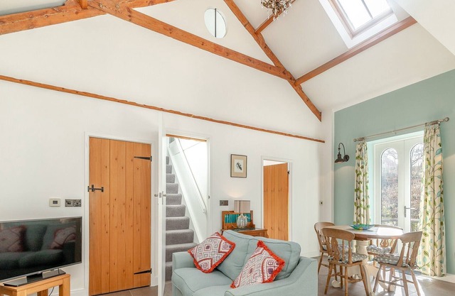 2 bedroom accommodation in Langley, near Macclesfield