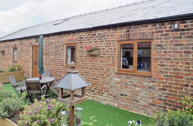 2 bedroom accommodation in Newton under Roseberry near Great Ayton