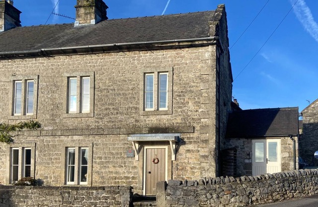 2 bedroom accommodation in Brassington