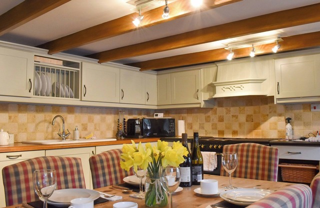 2 bedroom accommodation in Hessenford