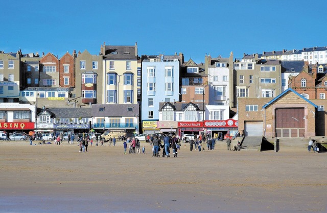 2 bedroom accommodation in Scarborough