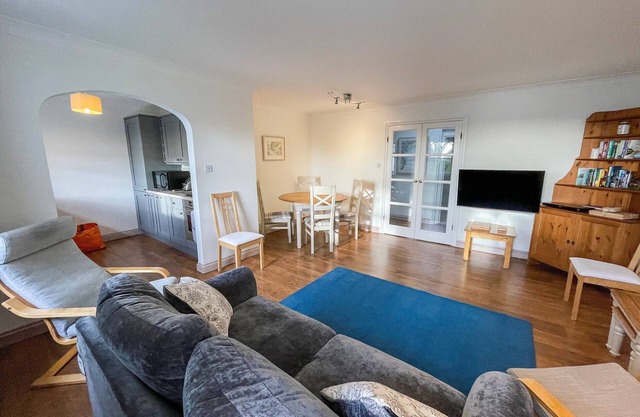 2 bedroom accommodation in Marazion