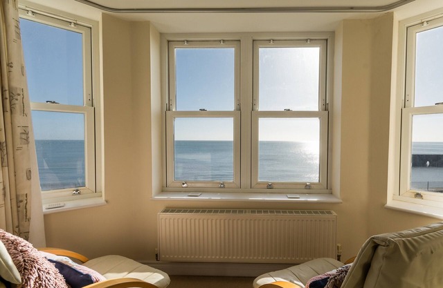 2 bedroom accommodation in Dawlish