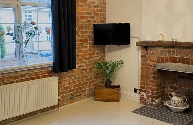 2 bedroom accommodation in Wyke Regis, near Weymouth