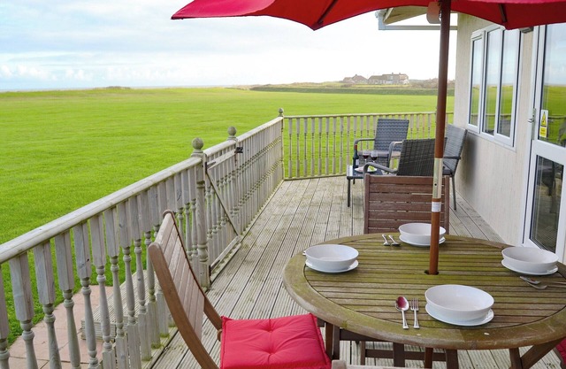 2 bedroom accommodation in Bacton