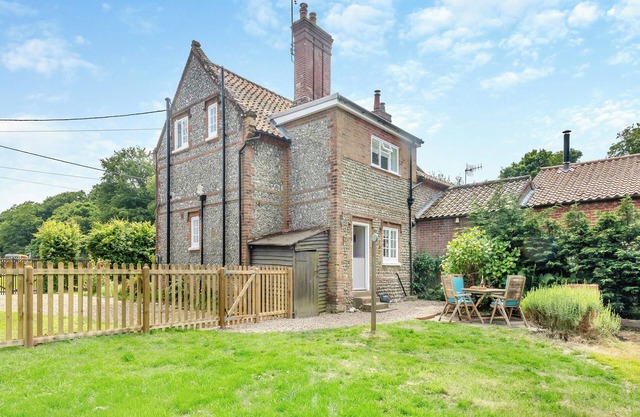 2 bedroom accommodation in Cromer