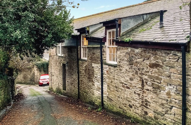 2 bedroom accommodation in Fowey
