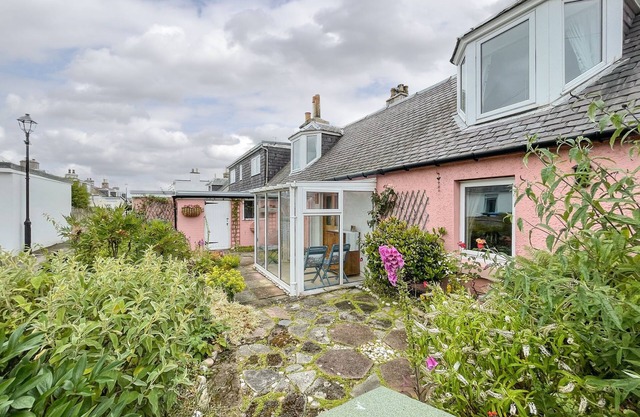 2 bedroom accommodation in Nairn