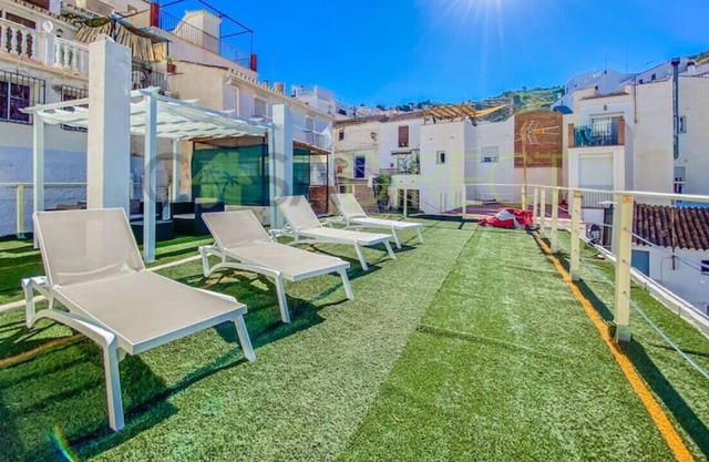 2 Bedroom Apartment in Sayalonga