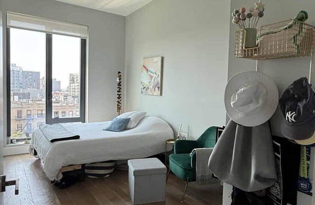 2-bedroom apartment in brilliant Brooklyn with AC, fitness room
