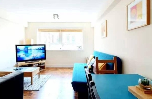 2 Bedroom Apt in the Heart of the City Centre, perfect Location