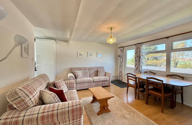 2 Bedroom Chalet with Allocated Parking