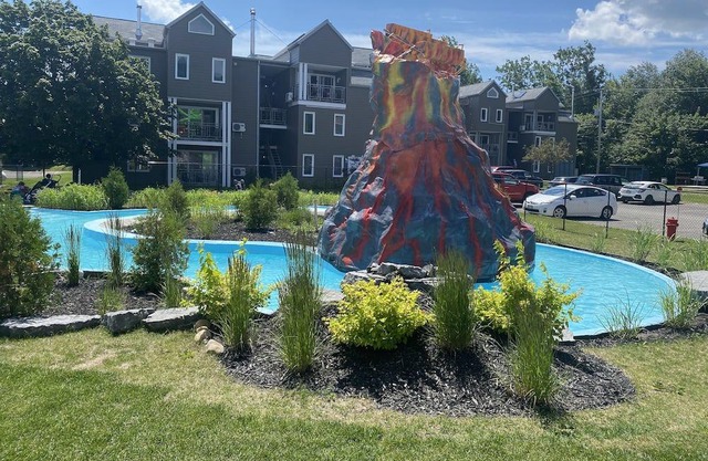 2 bedroom condo with water park, spa and gym!