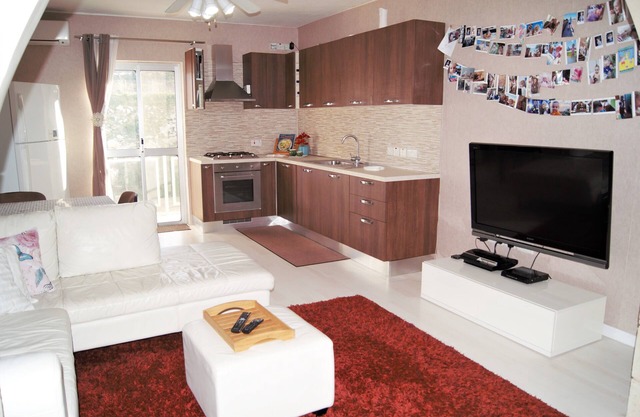 2 bedroom country view apartment, free wifi, A/Cs in all rooms