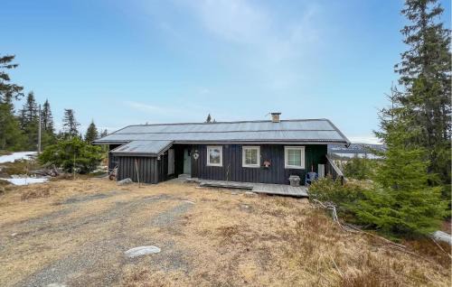 2 Bedroom Cozy Home In Sjusjøen
