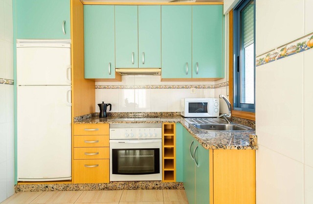 2 BEDROOM PENTHOUSE APT