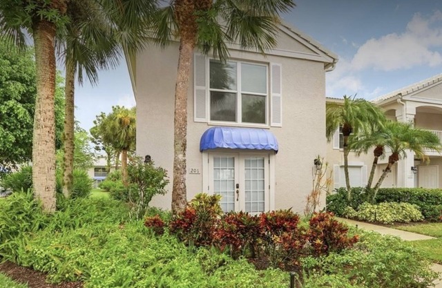 2 bedroom plus den and 2 bath