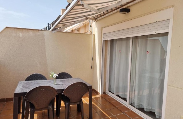2 bedroomed, penthouse Apartment with sea and mountain views