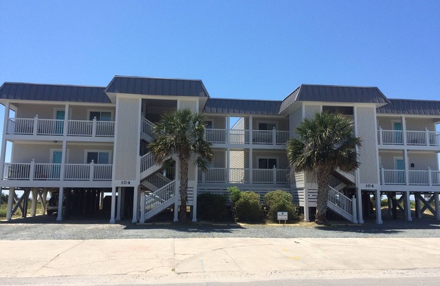 2 bedrooms, 2 bathrooms. Oceanfront condo.