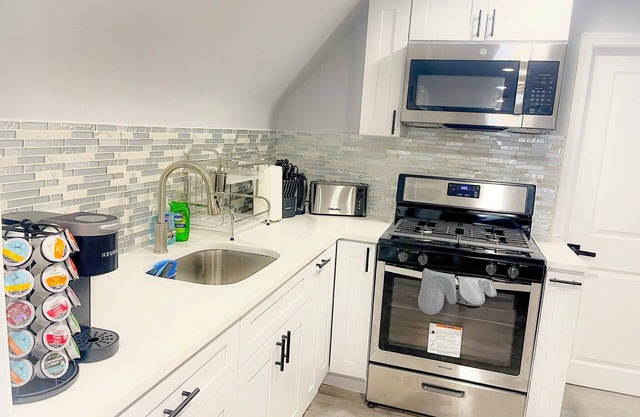 2 Bedrooms Apartment 15 Min Away from EWR Airport, Cape Liberty