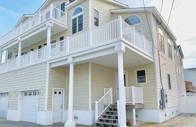 2 Blocks from the Beach- southern end of Sea Isle