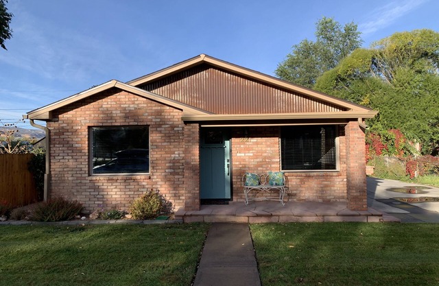 2 blocks to downtown Fruita