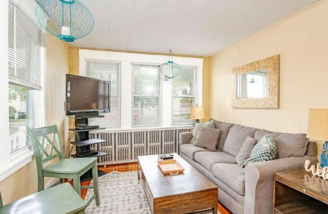 2 BR 2 BA Amazing Location OC! Steps to Boardwalk