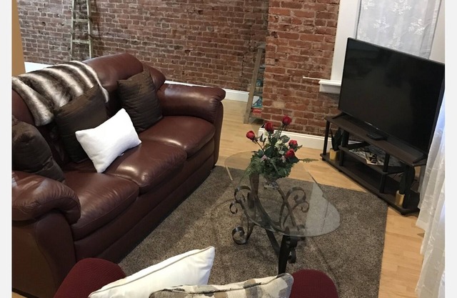 2 BR Executive w/Iconic Views in Historic Scranton