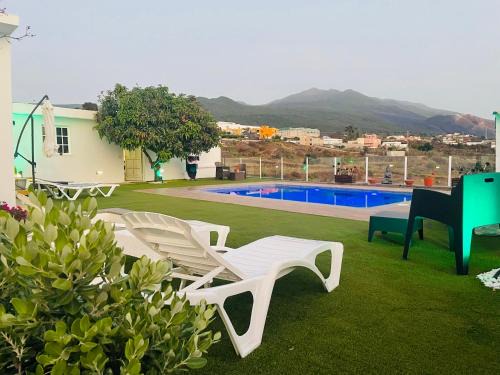 2 Dormitorios - Vistas Mar, Montaña y Volcán