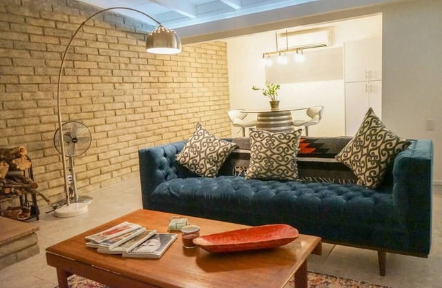 2 mi from Festivals, 2 King Beds, Wifi, Full Kitchen & Washer/Dryer!