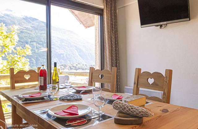 2-room Apartment in Aussois - 6 people, WIFI, pets allowed