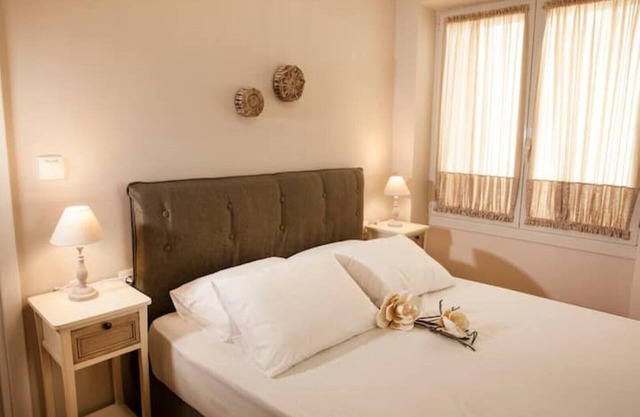 2-spaces Comfy Apartment With Balcony in Pangrati!