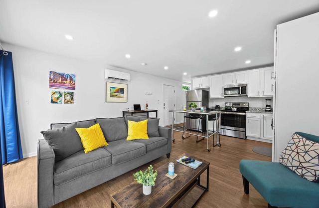 2-Unit Work Friendly Stay | Near Breweries & NuLu!