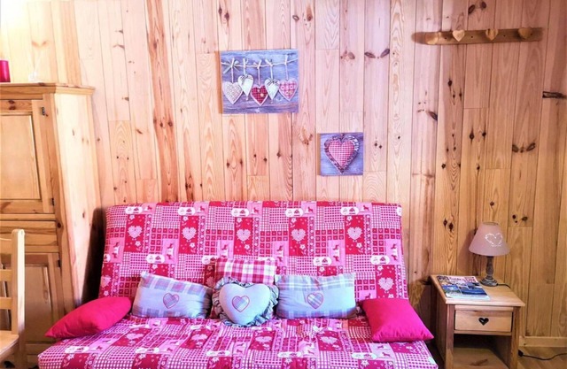 200m from ski slopes, Ground floor, terrace, parking, tv, ski locker, 25m², La Joue du Loup