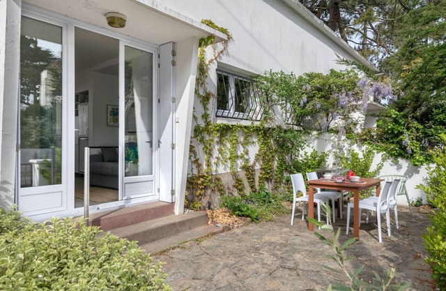 200m from the beach, cosy house for 4