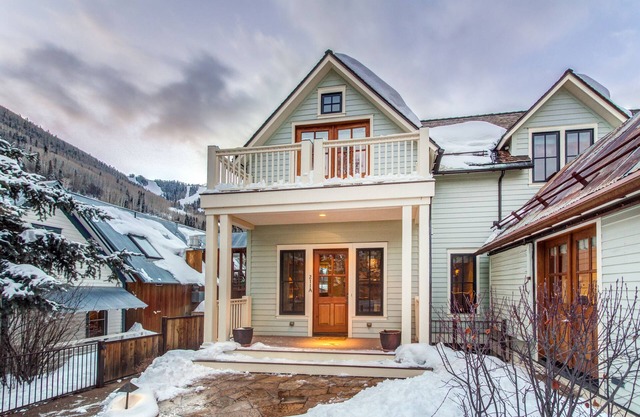 211 A SOUTH OAK - Luxury Home, Downtown Telluride, Steps away from the GONDOLA!