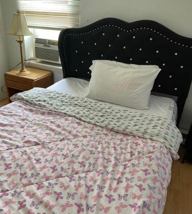 2131 Bedroom with Private Bathroom