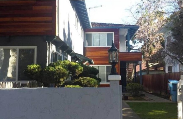 223 Downtwn! 2story townhouse 3bdrm/3bth/carpt,A/C