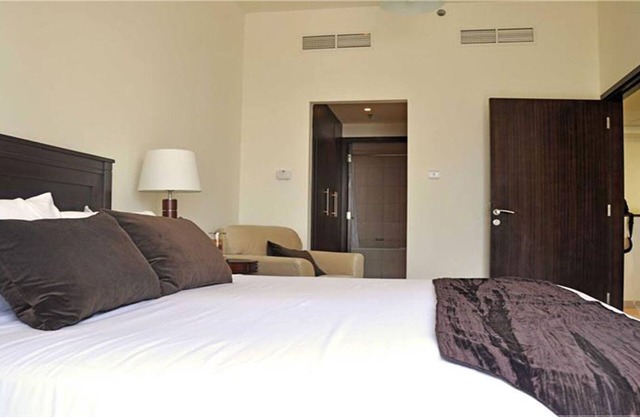 224-Beautifully Furnished One Bedroom Located In The Heart Of Jlt