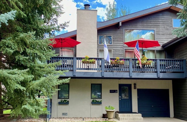 245+ 5★ Reviews! Between Vail & Beaver Creek Hot Tub/Fire Pit/Ski/Hike/Golf