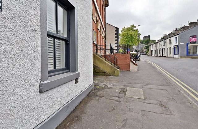 25 LOWERGATE, family friendly, luxury holiday cottage in Clitheroe