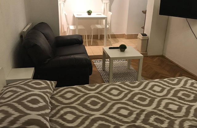 25m2 cosy and quiet studio appartment on the 4th floor in the center of the city