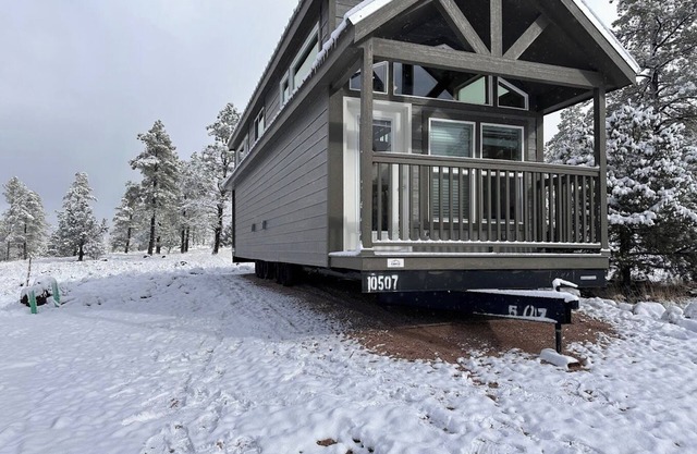 2B Cozy chalet in Beautiful Williams with AC, Wi-Fi, With Forest View and Patio