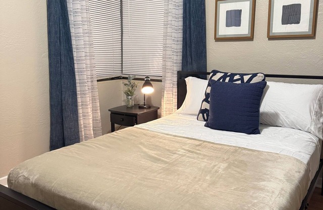 2ba/1bd - College Park, Orlando. Minutes from ORMC & Advent Health Hospitals