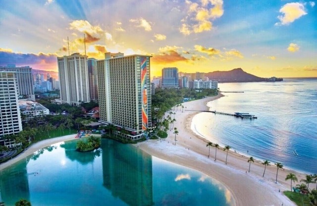 2Bd/2Ba Condo at Lagoon Tower Hilton Hawaiian Village Sleeps 6
