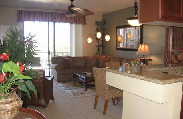2BR, 2 BA Ocean View, Everything you need is here!