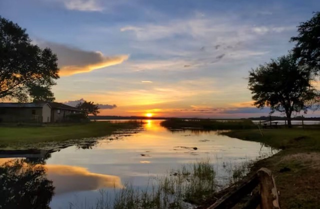 2BR Cottage on Lake Kerr, close to Silver Glenn Springs/Salt Springs