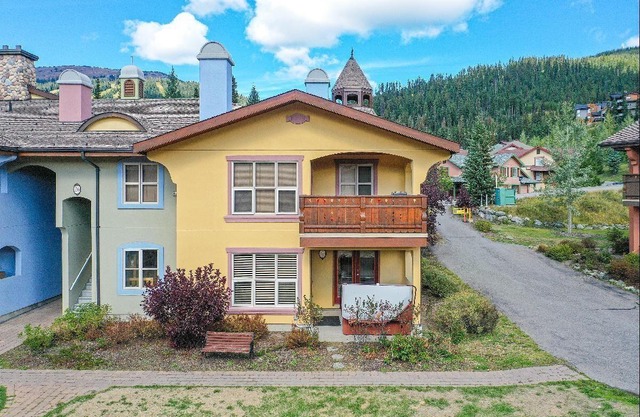 2BR | Crystal Forest | Ski-In/Ski-Out | Private Hot Tub