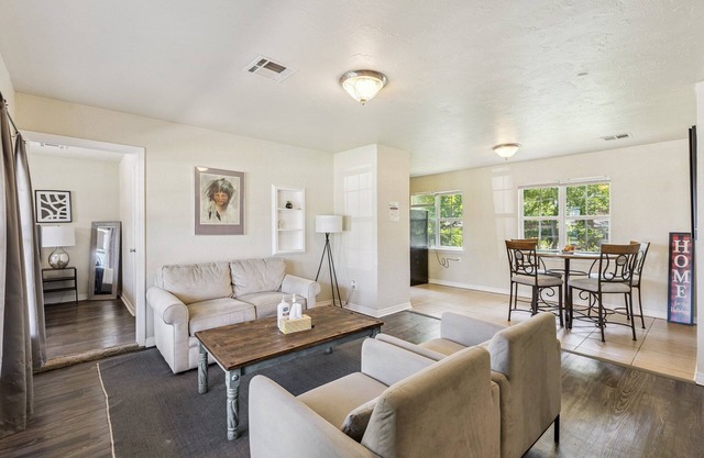 2BR Family Getaway| $1700/month #TA | Full Kitchen + Laundry
