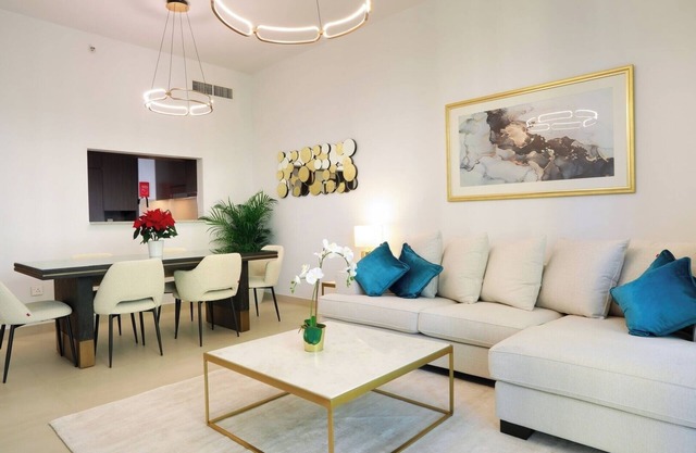 2BR Stylish Apartment-Direct access to Dubai Mall